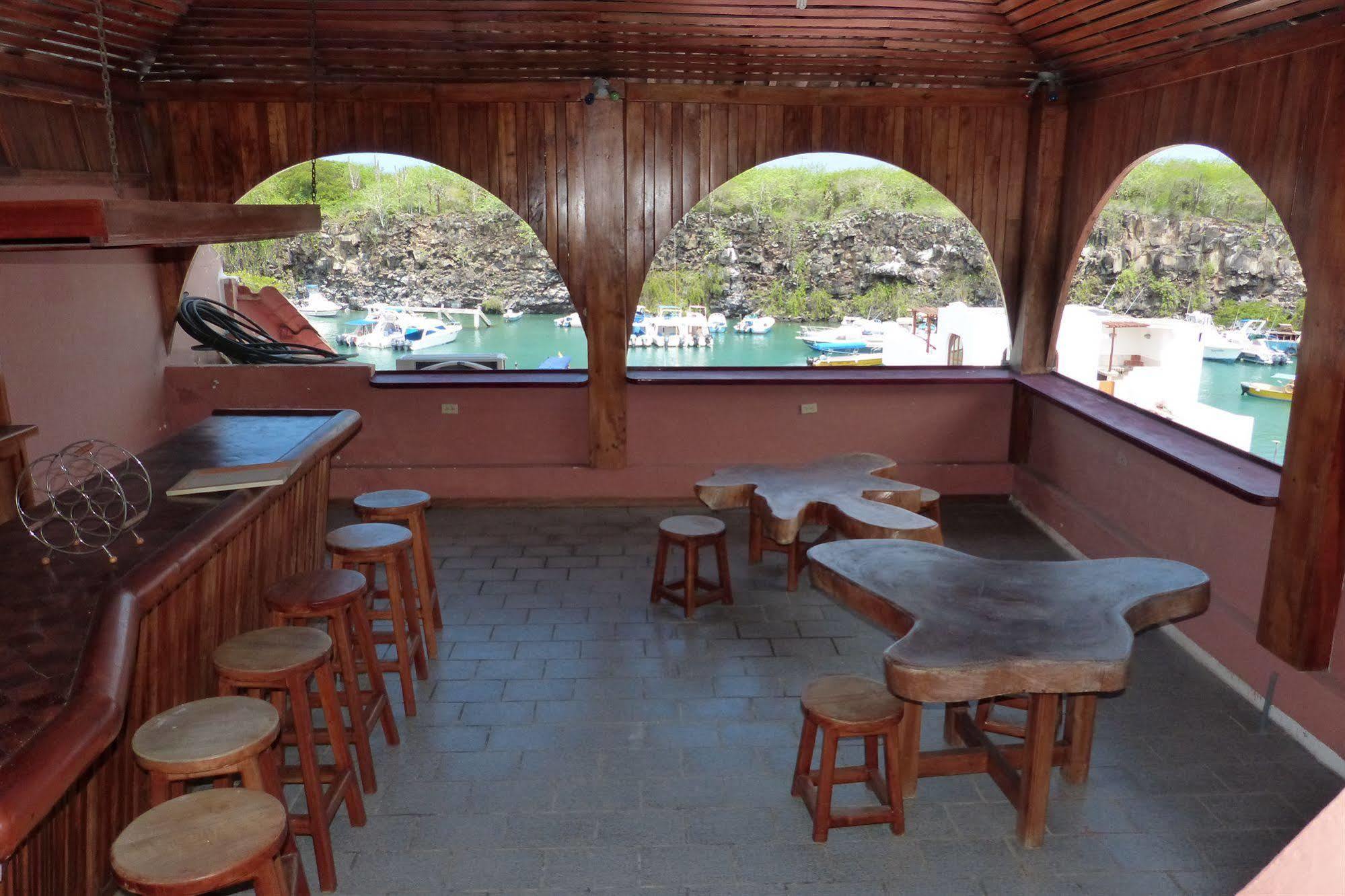 Hostal Castro Galapagos 阿约拉港 外观 照片